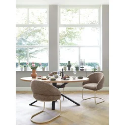 Profijt Meubel Eettafel Caltana 200x105 cm lichtbruin ovaal